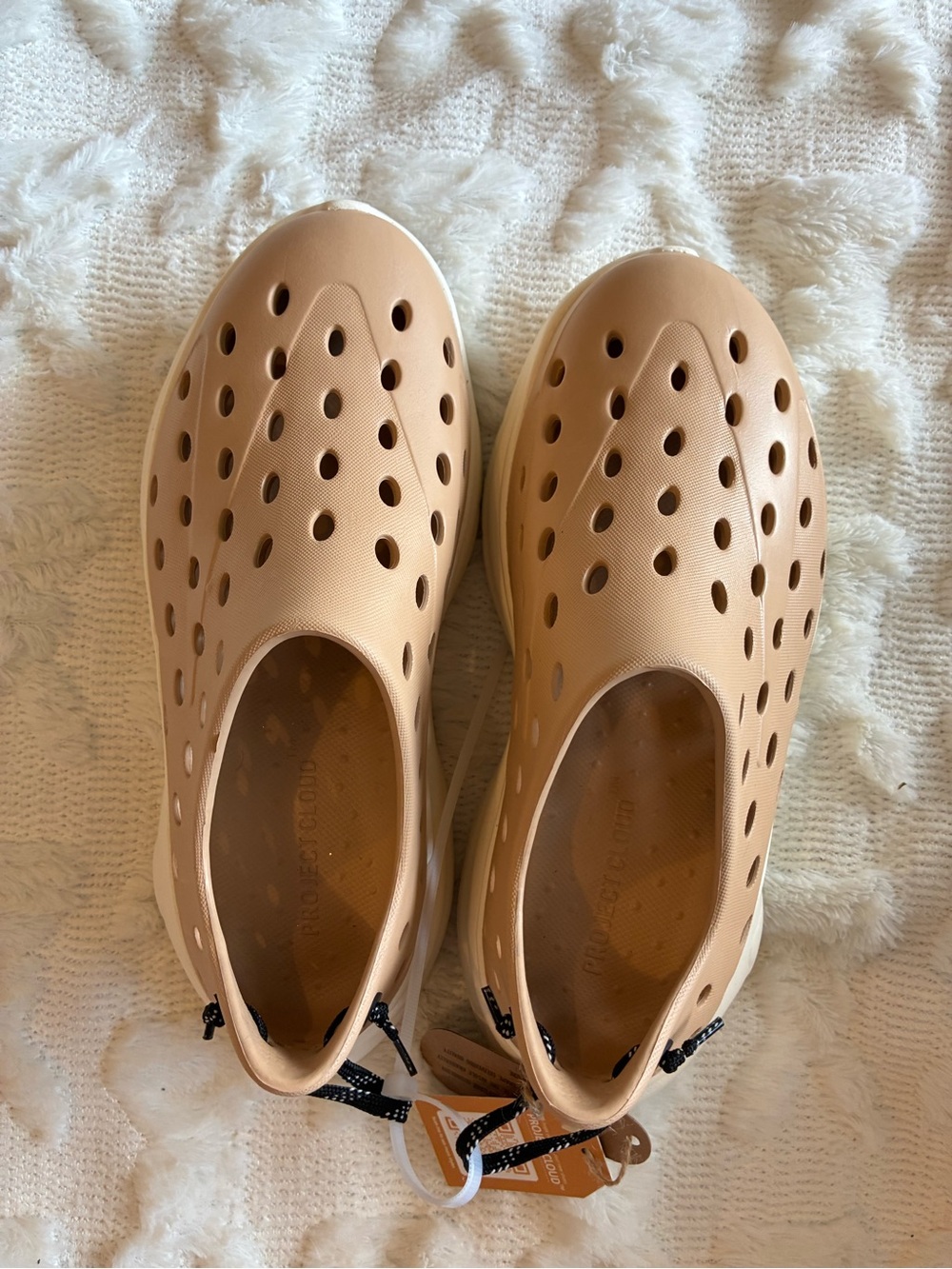 Project cloud Lightweight Slip-On Water Shoes in Beige 6.5